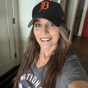 Shelley Lynn